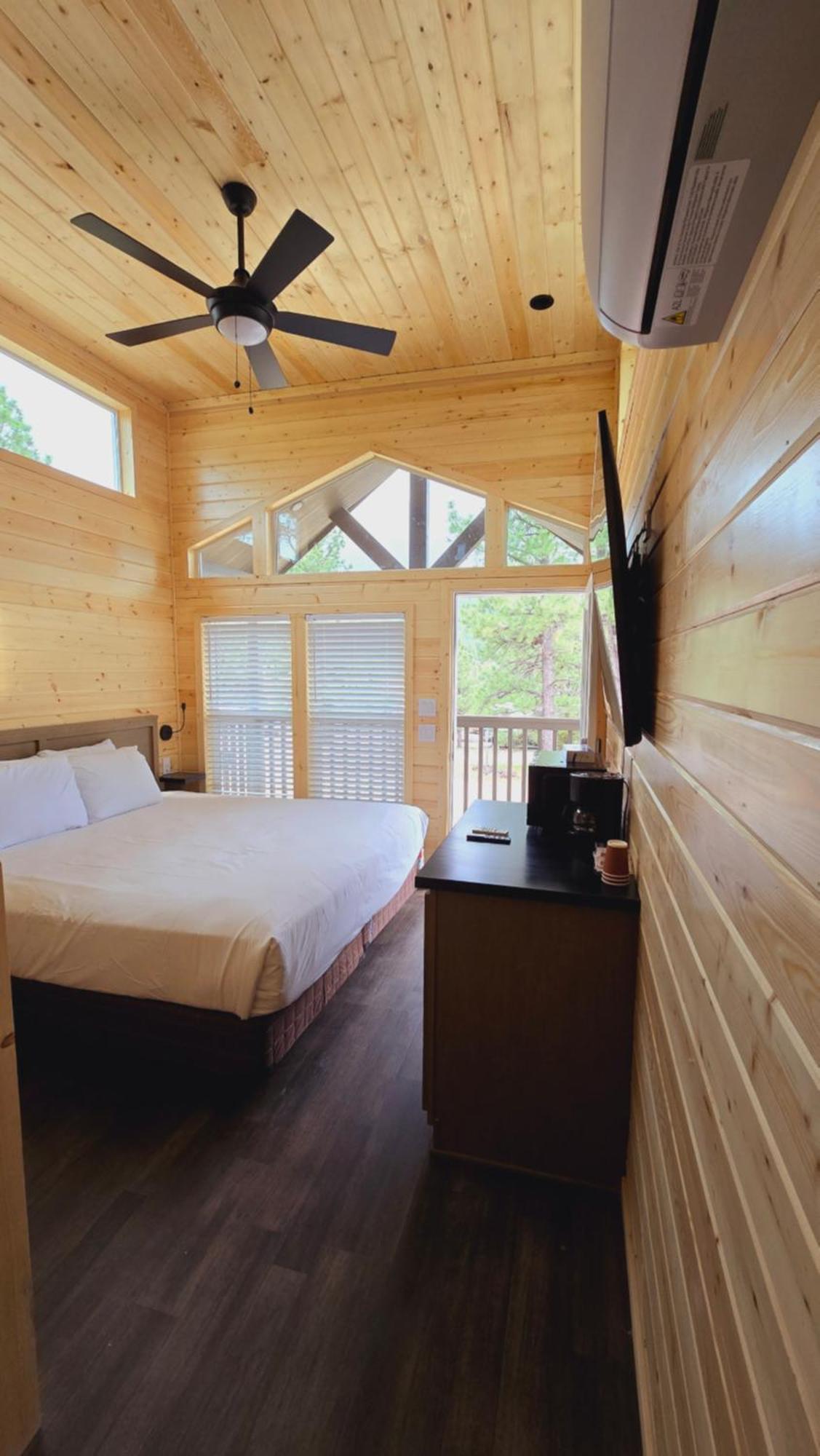 Cozy Cabin With Mountain View 6A Williams Exterior photo
